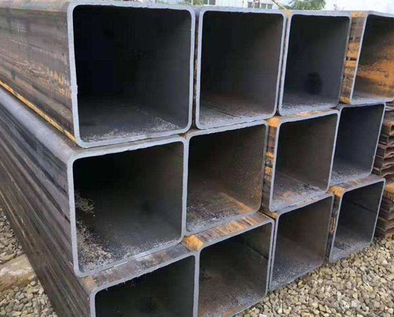 大口径方管